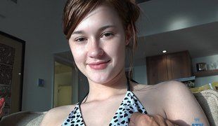 Korean white girl fuck 8 man her mouth